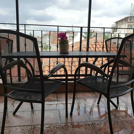 Апартамент В Център С Тераса- Мимоза Apartament Burgas
